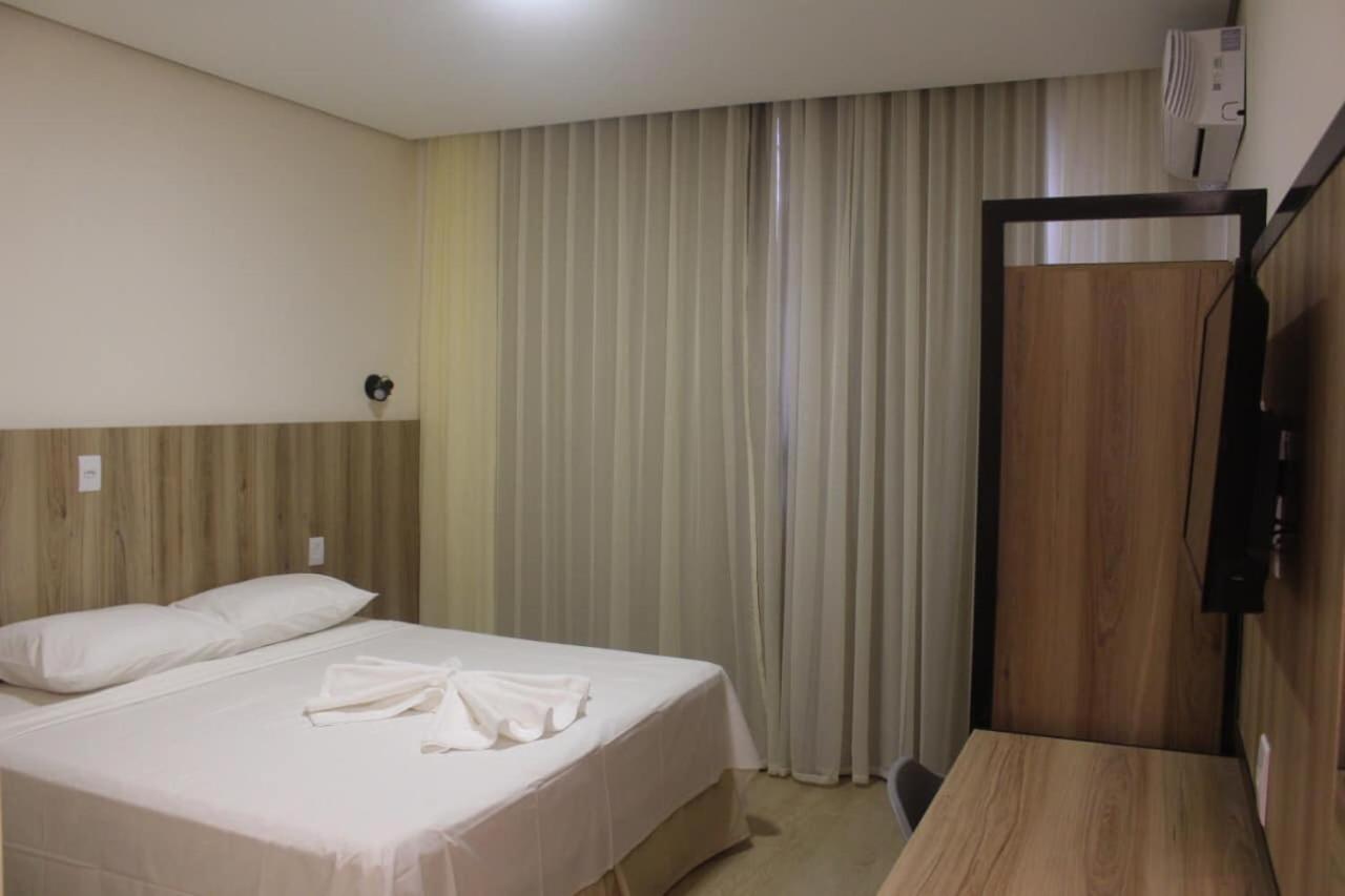 Hotel Oscar Gold Janauba Eksteriør billede